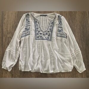 Xs white embroidered blouse